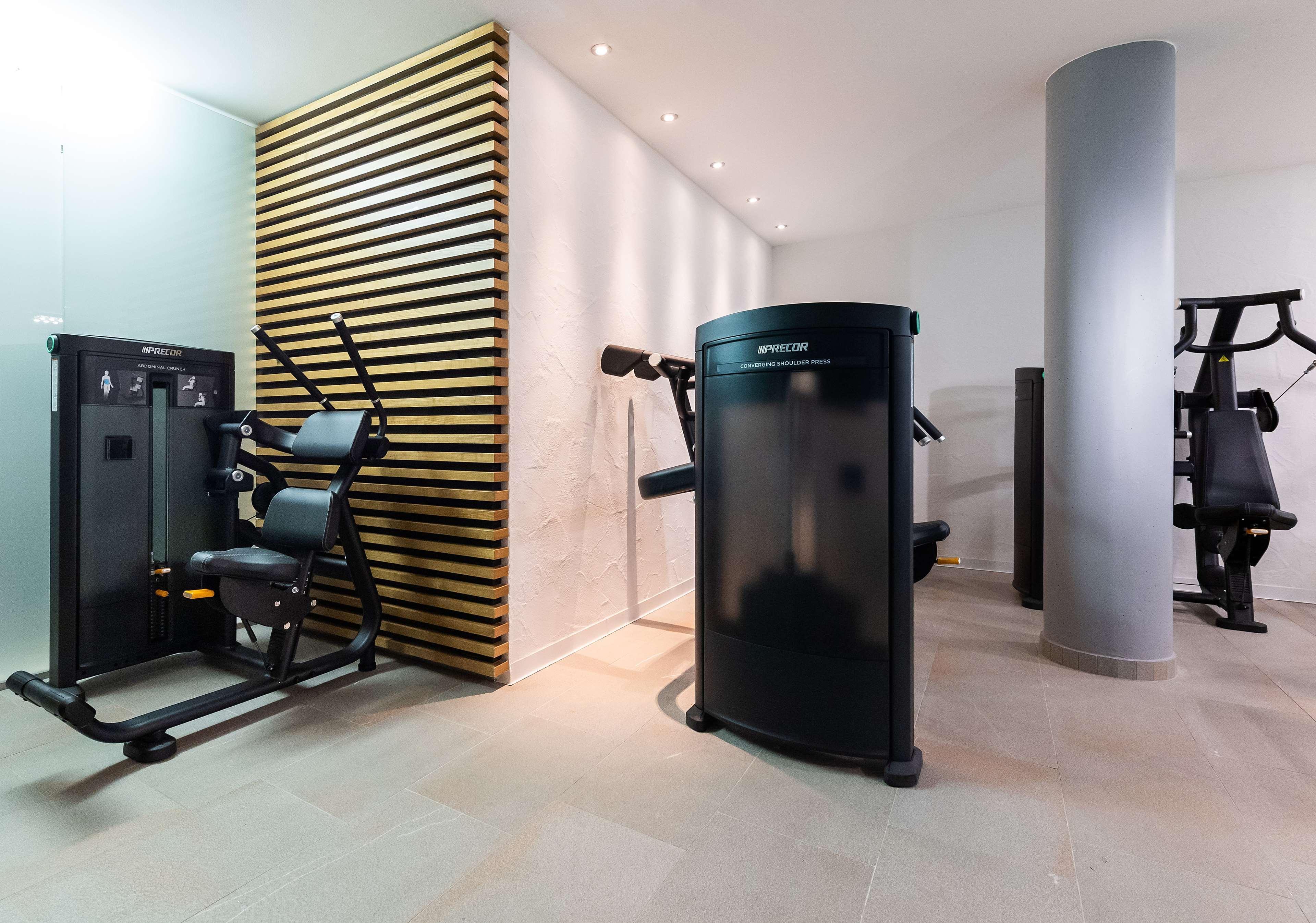 Готель Doubletree By Hilton Frankfurt Niederrad Франкфурт-на-Майні Екстер'єр фото